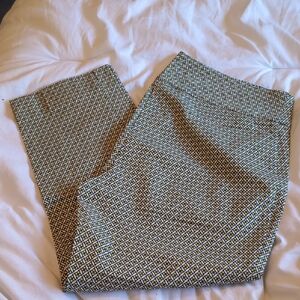 womans cropped work pants. fun pattetn size 10